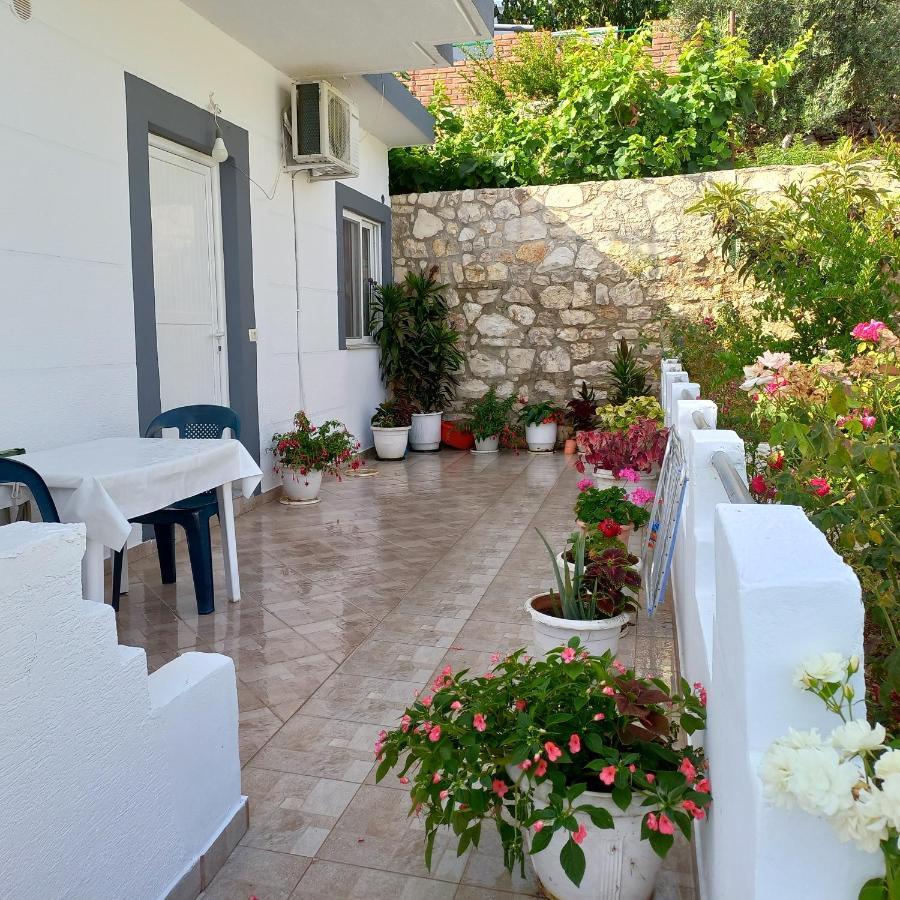 Ferienwohnung Emiljano Seaview Ksamil Exterior foto