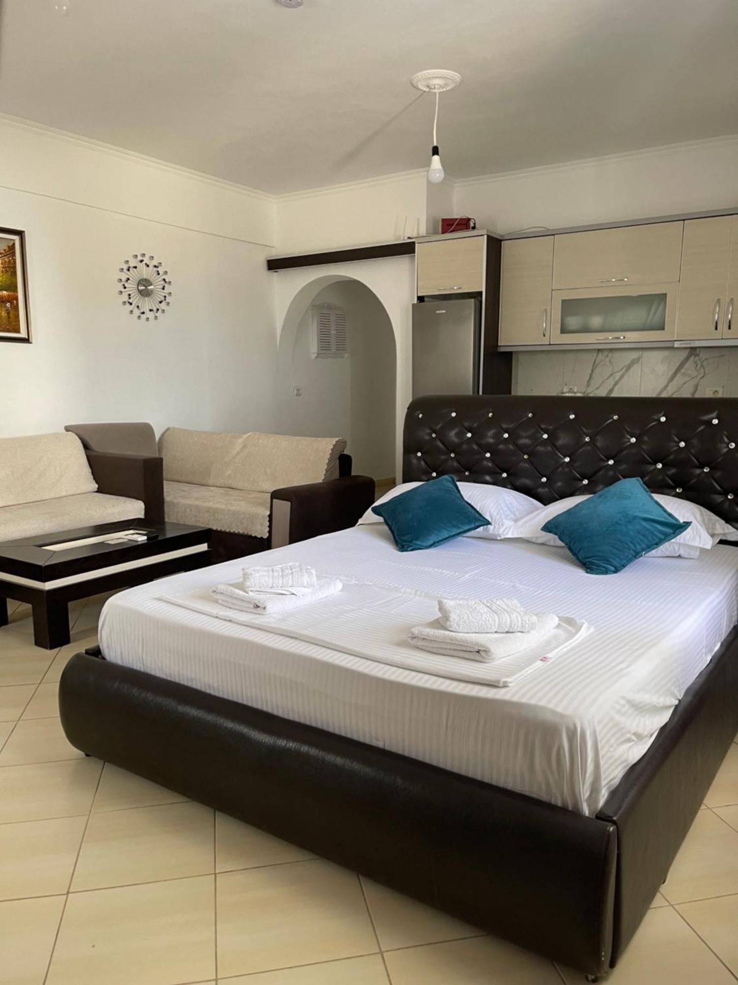 Ferienwohnung Emiljano Seaview Ksamil Exterior foto